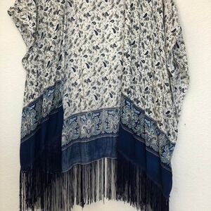 Women’s Blue/White Kimono Patterned w/ Tassels